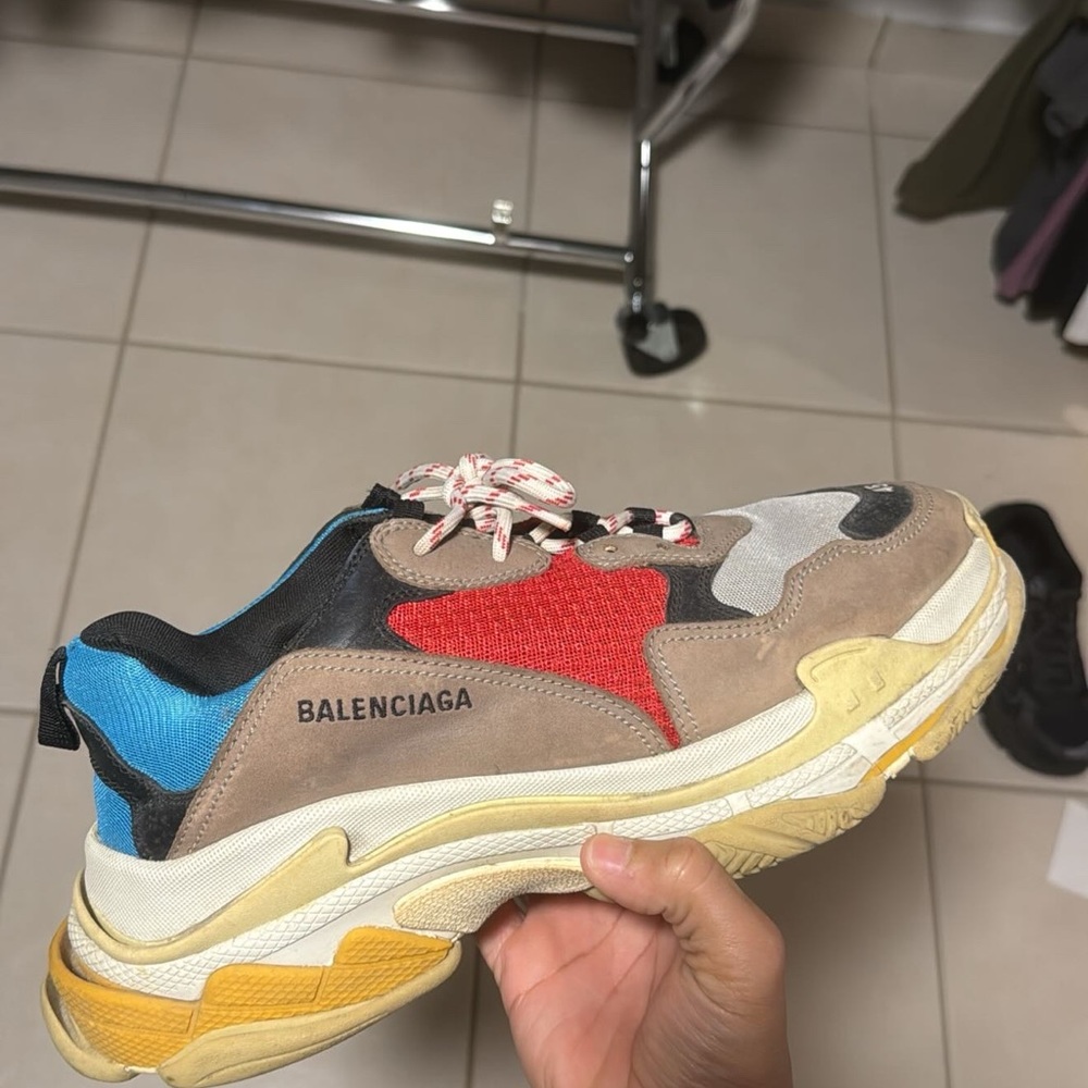 Balenciaga triple s